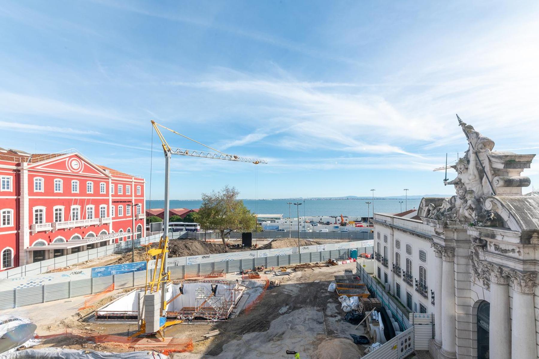 Alfama The And The River * Lisbon