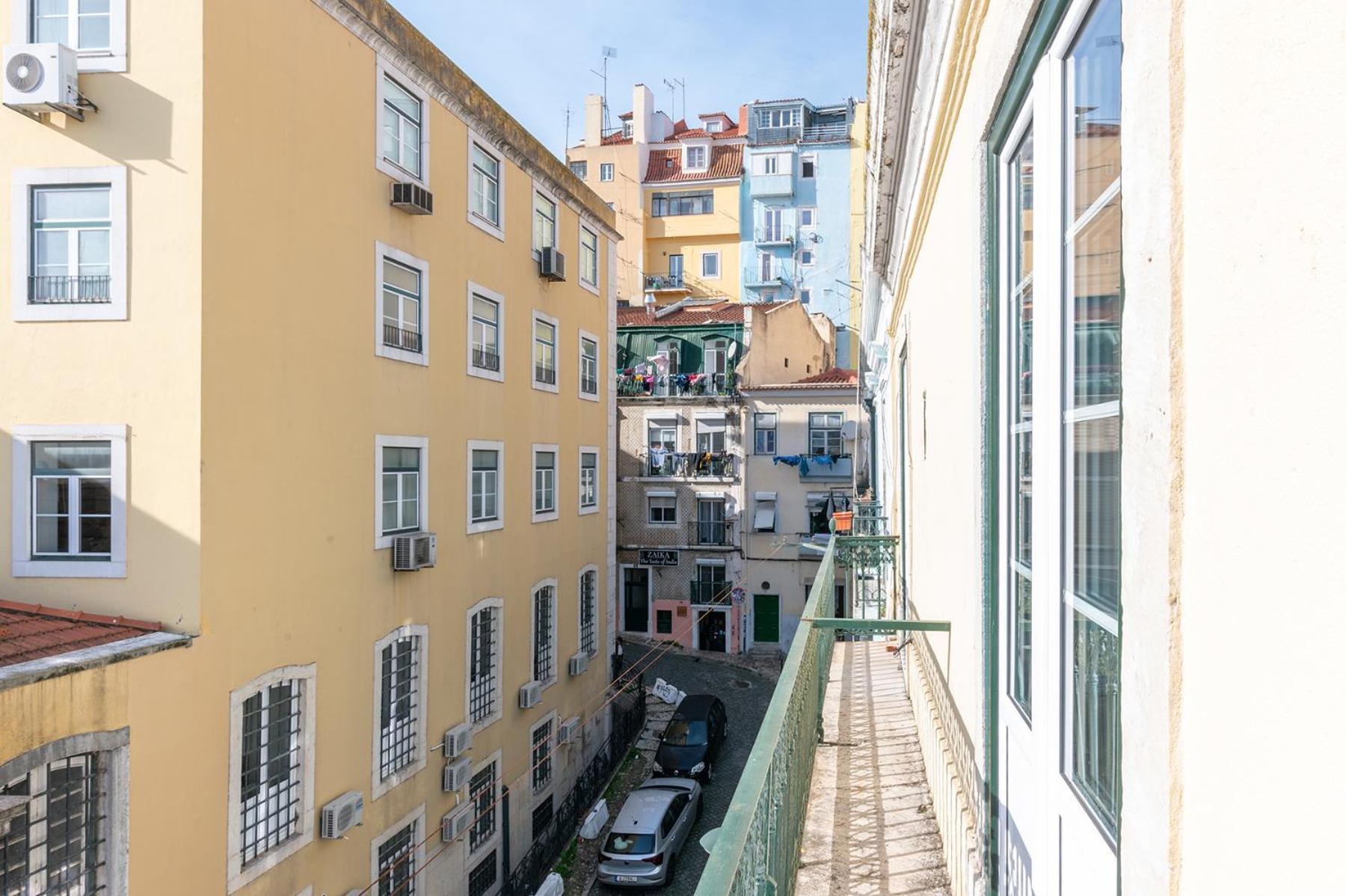 Apartment Alfama The And The River Lisbon